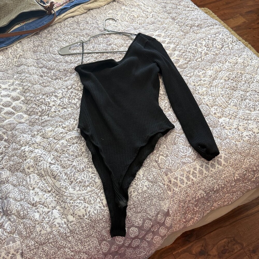 Endless Rose Women's One Shoulder Black Bodysuit Large